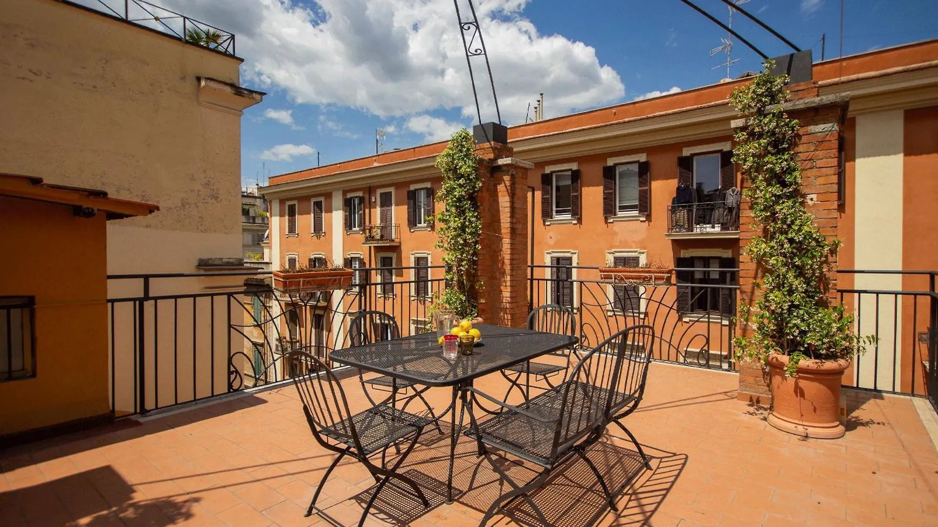 Colosseo Apartment Eleganza E Comfort Řím