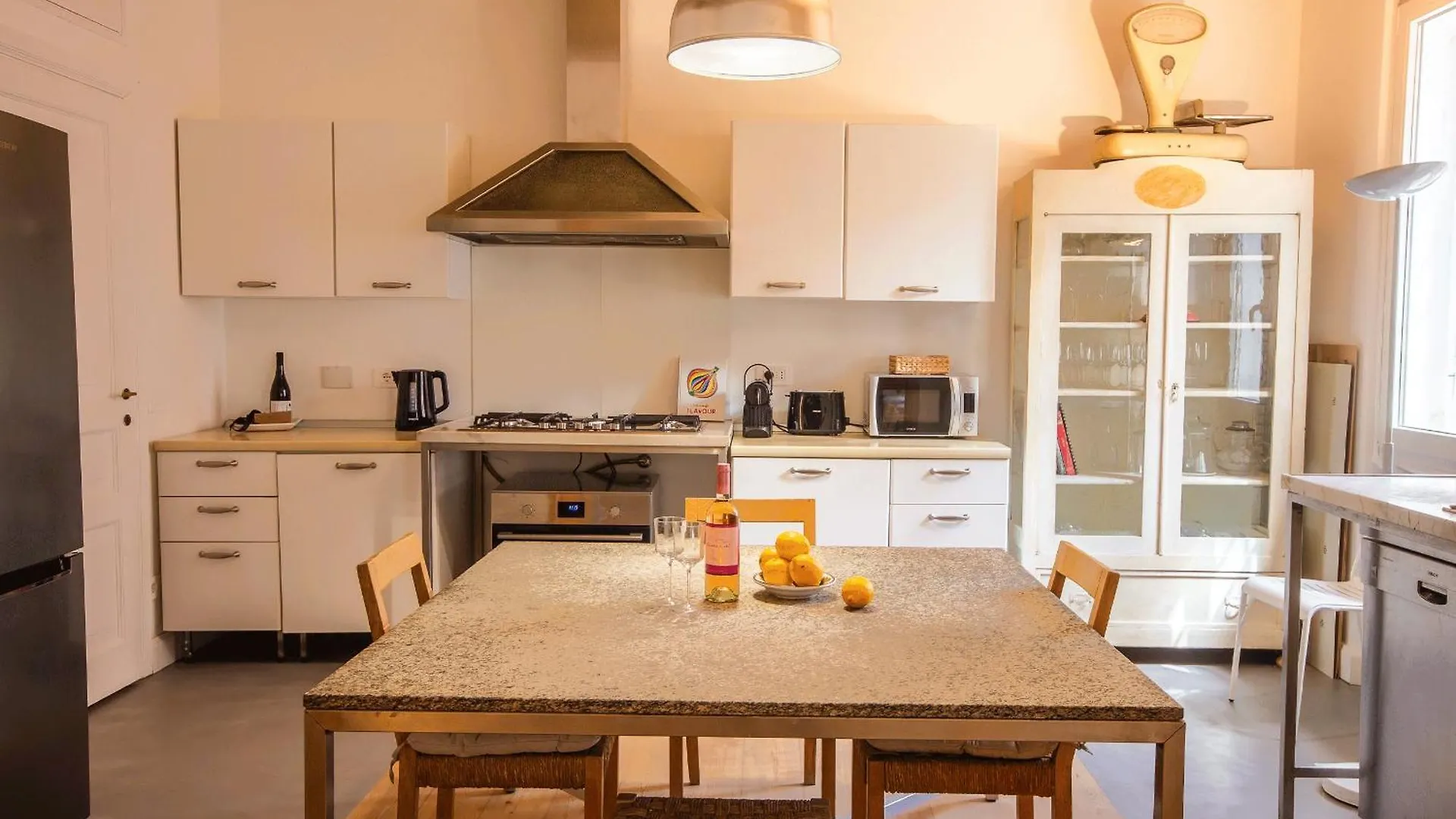 Colosseo Apartment Eleganza E Comfort روما 0*,